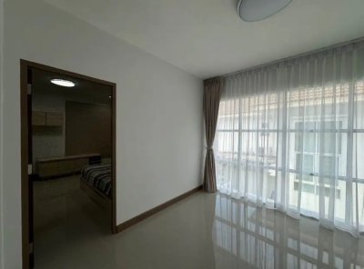 11R0301 ให้เช่าบ้านสองชั้น 4ห้องนอน 3ห้องน้ำ ราคา 70,000/เดือน โซนเกาะแก้ว