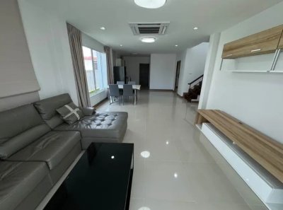 11R0301 ให้เช่าบ้านสองชั้น 4ห้องนอน 3ห้องน้ำ ราคา 70,000/เดือน โซนเกาะแก้ว