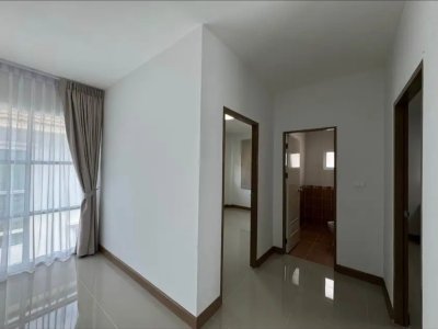 11R0301 ให้เช่าบ้านสองชั้น 4ห้องนอน 3ห้องน้ำ ราคา 70,000/เดือน โซนเกาะแก้ว