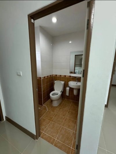 11R0301 ให้เช่าบ้านสองชั้น 4ห้องนอน 3ห้องน้ำ ราคา 70,000/เดือน โซนเกาะแก้ว