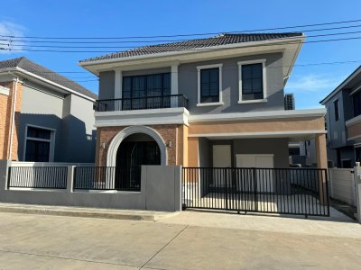 11R0307 ให้เช่า pool villa 4 ห้องนอน 3 ห้องน้ำ ราคา 120,000/เดือน โซนเกาะแก้ว