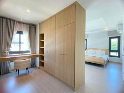 11R0308 ให้เช่าบ้านเดี่ยวสองชั้น 4ห้องนอน 3ห้องน้ำ ราคา 95,000/เดือน โซนเกาะแก้ว