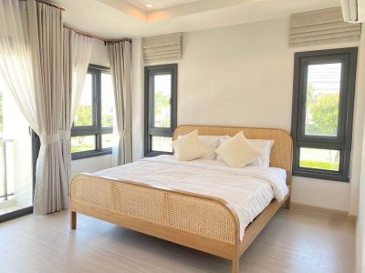 11R0308 ให้เช่าบ้านเดี่ยวสองชั้น 4ห้องนอน 3ห้องน้ำ ราคา 95,000/เดือน โซนเกาะแก้ว
