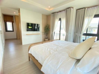 11R0308 ให้เช่าบ้านเดี่ยวสองชั้น 4ห้องนอน 3ห้องน้ำ ราคา 95,000/เดือน โซนเกาะแก้ว