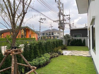 11R0308 ให้เช่าบ้านเดี่ยวสองชั้น 4ห้องนอน 3ห้องน้ำ ราคา 95,000/เดือน โซนเกาะแก้ว