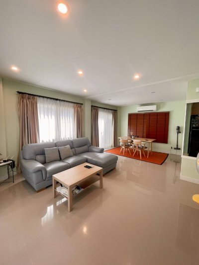 11R0313 ให้เช่าบ้านสองชั้น 3 ห้องนอน 2 ห้องน้ำ ราคา 45,000/เดือน โซนเกาะแก้ว