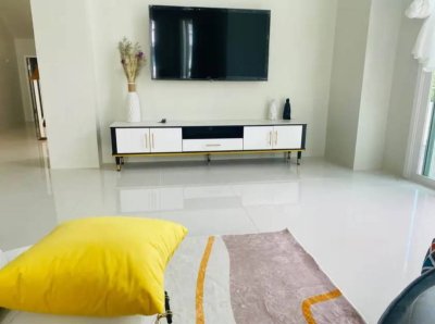 11R0315 ให้เช่าบ้านเดี่ยวสองชั้น 3ห้องนอน 3ห้องน้ำ ราคา 55,000/เดือน โซนเกาะแก้ว