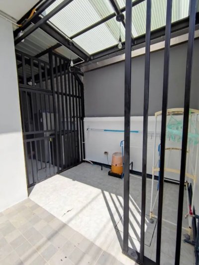 11R0318 ให้เช่าบ้านสองชั้น 3ห้องนอน 3ห้องน้ำ ราคา 40,000/เดือน โซนเกาะแก้ว