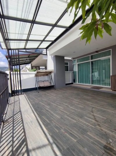 11R0318 ให้เช่าบ้านสองชั้น 3ห้องนอน 3ห้องน้ำ ราคา 40,000/เดือน โซนเกาะแก้ว