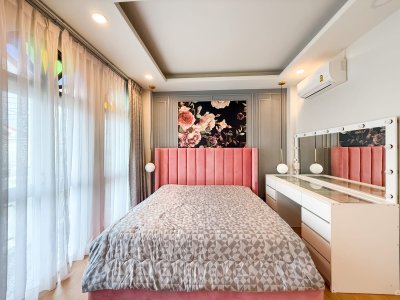 11R0319 This house for rent 3bedrooms 3bathrooms 60,000/month at kohkaew