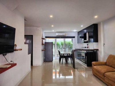 11R0320 ให้เช่าบ้านแฝดสองชั้น 3ห้องนอน2ห้องน้ำ ราคา 30,000/เดือน โซนเกาะแก้ว