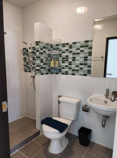 11R0320 ให้เช่าบ้านแฝดสองชั้น 3ห้องนอน2ห้องน้ำ ราคา 30,000/เดือน โซนเกาะแก้ว