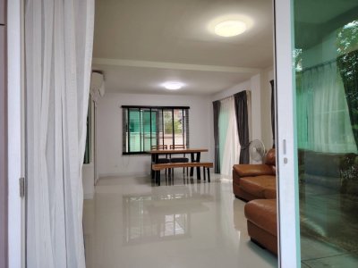 11R0322 ให้เช่าบ้านแฝดสองชั้น 3ห้องนอน 2ห้องน้ำ ราคา 35,000/เดือน โซนเกาะแก้ว