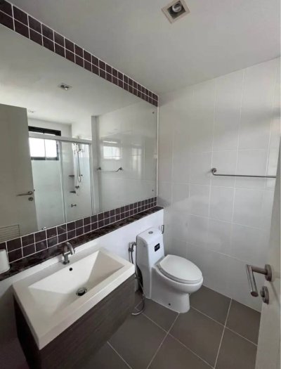 11R0329 ให้เช่าบ้านแฝดสองชั้น 3ห้องนอน 3ห้องน้ำ ราคา 65,000/เดือน โซนเกาะแก้ว