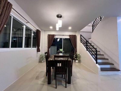 11R0330 ให้เช่าบ้านสองชั้น 3ห้องนอน 3ห้องน้ำ ราคา 38,000/เดือน โซนเกาะแก้ว