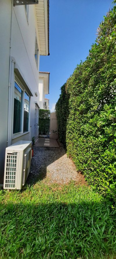 11R0331 ให้เช่าบ้านแฝดสองชั้น 3ห้องนอน 2ห้องน้ำ ราคา 36,000/เดือน โซนเกาะแก้ว