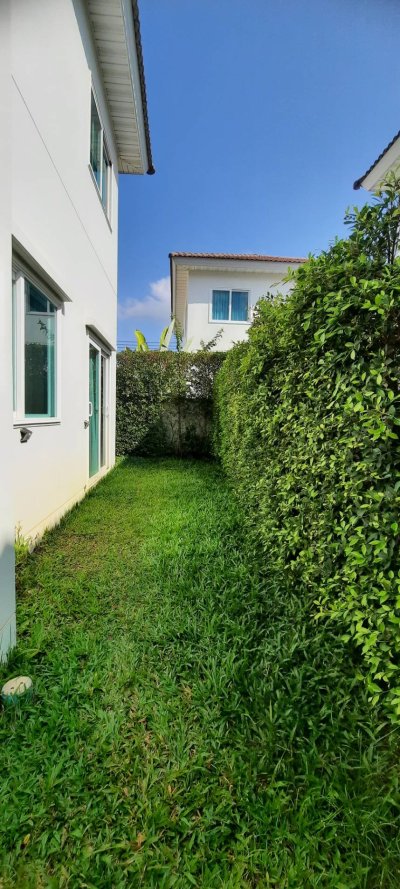 11R0331 ให้เช่าบ้านแฝดสองชั้น 3ห้องนอน 2ห้องน้ำ ราคา 36,000/เดือน โซนเกาะแก้ว