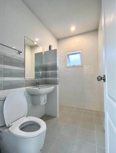 11R0334 This house for rent 3bedrooms 2bathrooms 42,000/month at kohkaew