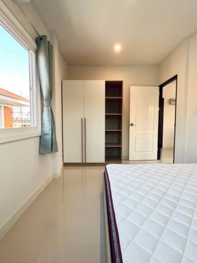 11R0334 This house for rent 3bedrooms 2bathrooms 42,000/month at kohkaew