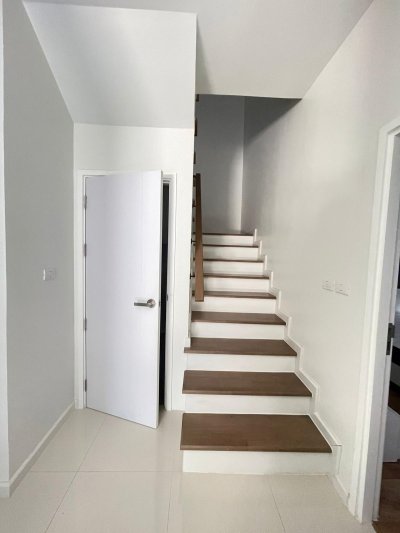 11R0341 This house for rent 4bedrooms 4bathrooms 100,000/month at kohkaew