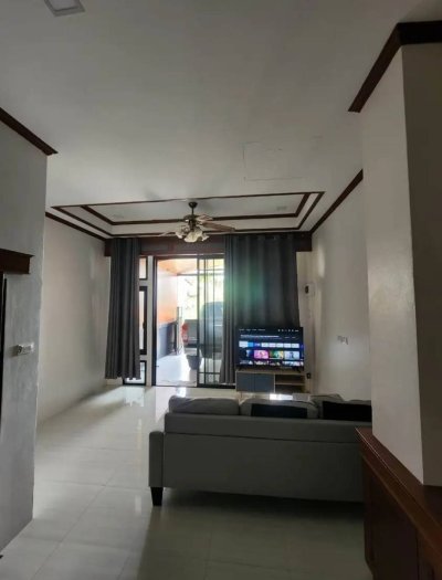 11R0345 ให้เช่าบ้านแฝดสองชั้น 2ห้องนอน 2ห้องน้ำ ราคา 22,000/เดือน โซนเกาะแก้ว