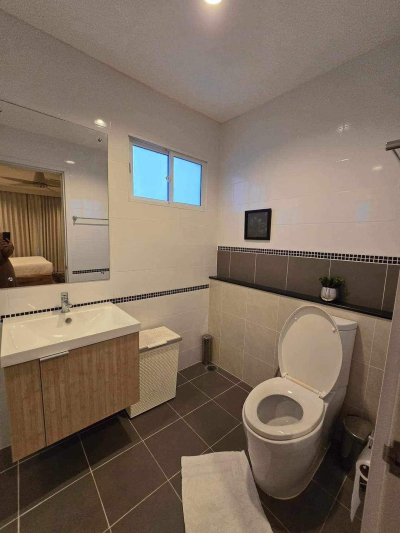 11R0348 ให้เช่าบ้านเดี่ยวสองชั้น 3ห้องนอน 3ห้องน้ำ ราคา 70,000/เดือน โซนเกาะแก้ว