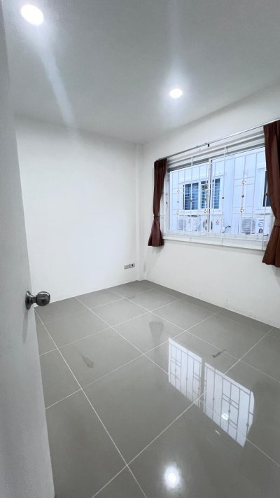 11R0354 ให้เช่าบ้านแฝดสองชั้น 3ห้องนอน 2ห้องน้ำ ราคา 23,000/เดือน โซนเกาะแก้ว