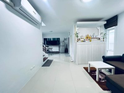 11R0358 ให้เช่าบ้านแฝดสองชั้น 3ห้องนอน 3ห้องน้ำ ราคา 30,000/เดือน โซนเกาะแก้ว