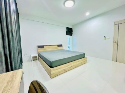 11R0358 ให้เช่าบ้านแฝดสองชั้น 3ห้องนอน 3ห้องน้ำ ราคา 30,000/เดือน โซนเกาะแก้ว