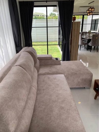 11R0362 ให้เช่าบ้านเดี่ยวสองชั้น 3ห้องนอน 3ห้องน้ำ ราคา 100,000/เดือน โซนเกาะแก้ว