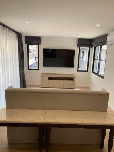 11R0362 ให้เช่าบ้านเดี่ยวสองชั้น 3ห้องนอน 3ห้องน้ำ ราคา 100,000/เดือน โซนเกาะแก้ว