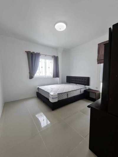 11R0368 ให้เช่าบ้านเดี่ยวสองชั้น 3ห้องนอน 2ห้องน้ำ ราคา 32,000/เดือน โซนเกาะแก้ว