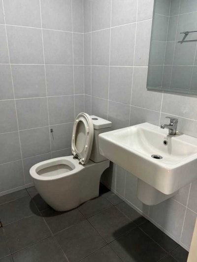 11R0370 ให้เช่าบ้านแฝดสองชั้น 3ห้องนอน 3ห้องน้ำ ราคา 27,000/เดือน โซนเกาะแก้ว