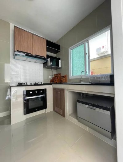 11R0374 This house for rent 4 bedroom 3 bathroom 70,000/month at kohkaew