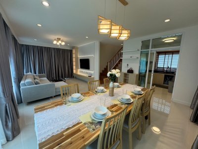 11R0375 ให้เช่าบ้านเดี่ยวสองชั้น 3ห้องนอน 3ห้องน้ำ ราคา 55,000/เดือน โซนเกาะแก้ว