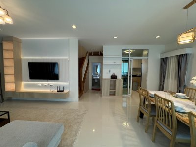 11R0375 ให้เช่าบ้านเดี่ยวสองชั้น 3ห้องนอน 3ห้องน้ำ ราคา 55,000/เดือน โซนเกาะแก้ว