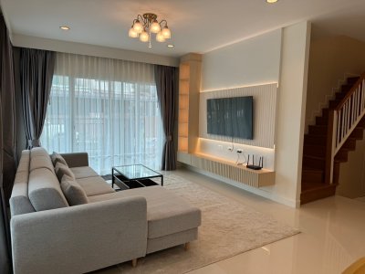 11R0375 ให้เช่าบ้านเดี่ยวสองชั้น 3ห้องนอน 3ห้องน้ำ ราคา 55,000/เดือน โซนเกาะแก้ว