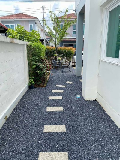 11R0377 ให้เช่าบ้านเดี่ยวสองชั้น 3ห้องนอน 2ห้องน้ำ ราคา 39,000/เดือน โซนเกาะแก้ว