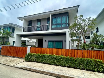 11R0379 This house for rent 4 bedroom 3 bathroom 90,000/month at kohkaew