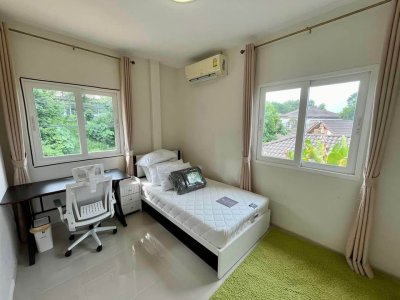 11R0384 ให้เช่าบ้านเดี่ยวสองชั้น 3 ห้องนอน 2 ห้องน้ำ ราคา 40,000/เดือน โซนเกาะแก้ว