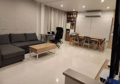 11R0386 ให้เช่าบ้านเดี่ยวสองชั้น 3ห้องนอน 2ห้องน้ำ ราคา 65,000/เดือน โซนเกาะแก้ว