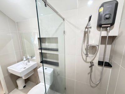 11R0388 This house for rent 4 bedroom 3 bathroom 70,000/month at kohkaew