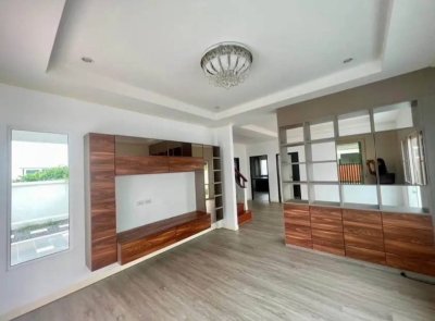 11R0407 This house for rent 4 bedroom 3 bathroom 50,000/month at kohkaew