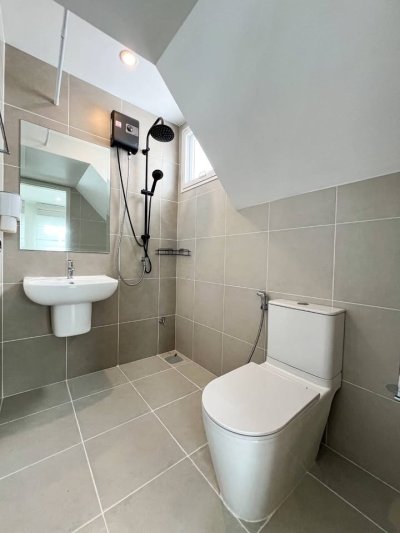 11R0408 ให้เช่าบ้านเดี่ยวสองชั้น 3 ห้องนอน 2 ห้องน้ำ ราคา 58,000/เดือน โซนเกาะแก้ว