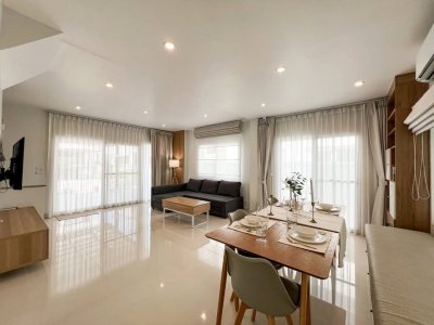 11R0408 ให้เช่าบ้านเดี่ยวสองชั้น 3 ห้องนอน 2 ห้องน้ำ ราคา 58,000/เดือน โซนเกาะแก้ว