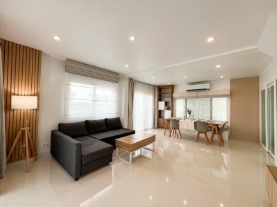 11R0408 ให้เช่าบ้านเดี่ยวสองชั้น 3 ห้องนอน 2 ห้องน้ำ ราคา 58,000/เดือน โซนเกาะแก้ว