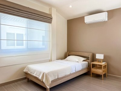 11R0408 ให้เช่าบ้านเดี่ยวสองชั้น 3 ห้องนอน 2 ห้องน้ำ ราคา 58,000/เดือน โซนเกาะแก้ว