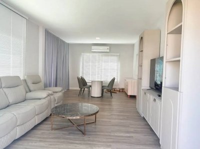 11R0414 ให้เช่าบ้านเดี่ยวสองชั้น 4 ห้องนอน 3 ห้องน้ำ ราคา 65,000/เดือน โซนเกาะแก้ว