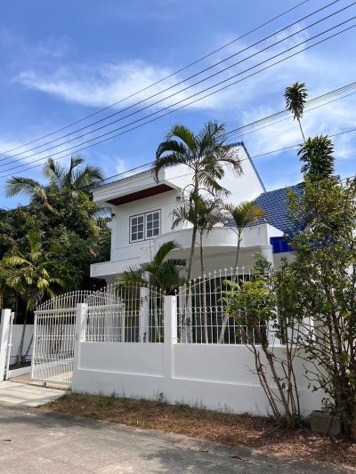11R0416 This house for rent 3 bedroom 3 bathroom 45,000/month at kohkaew