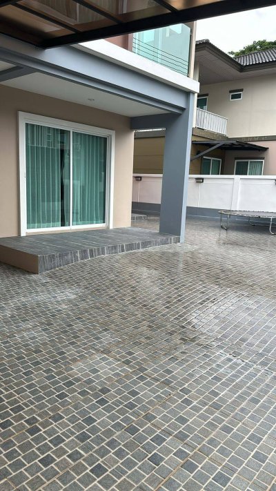 11R0421 This house for rent 4 bedroom 3 bathroom 70,000/month at kohkaew